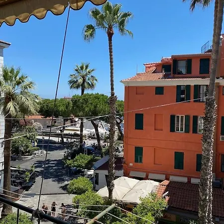 Apartment Incantevole In Piazza Bresca, Sanremo