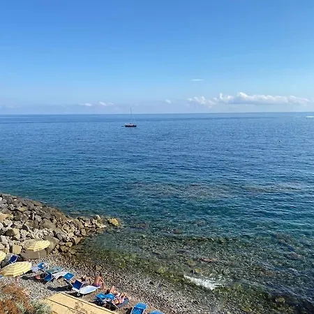 Incantevole In Piazza Bresca, Apartment Sanremo